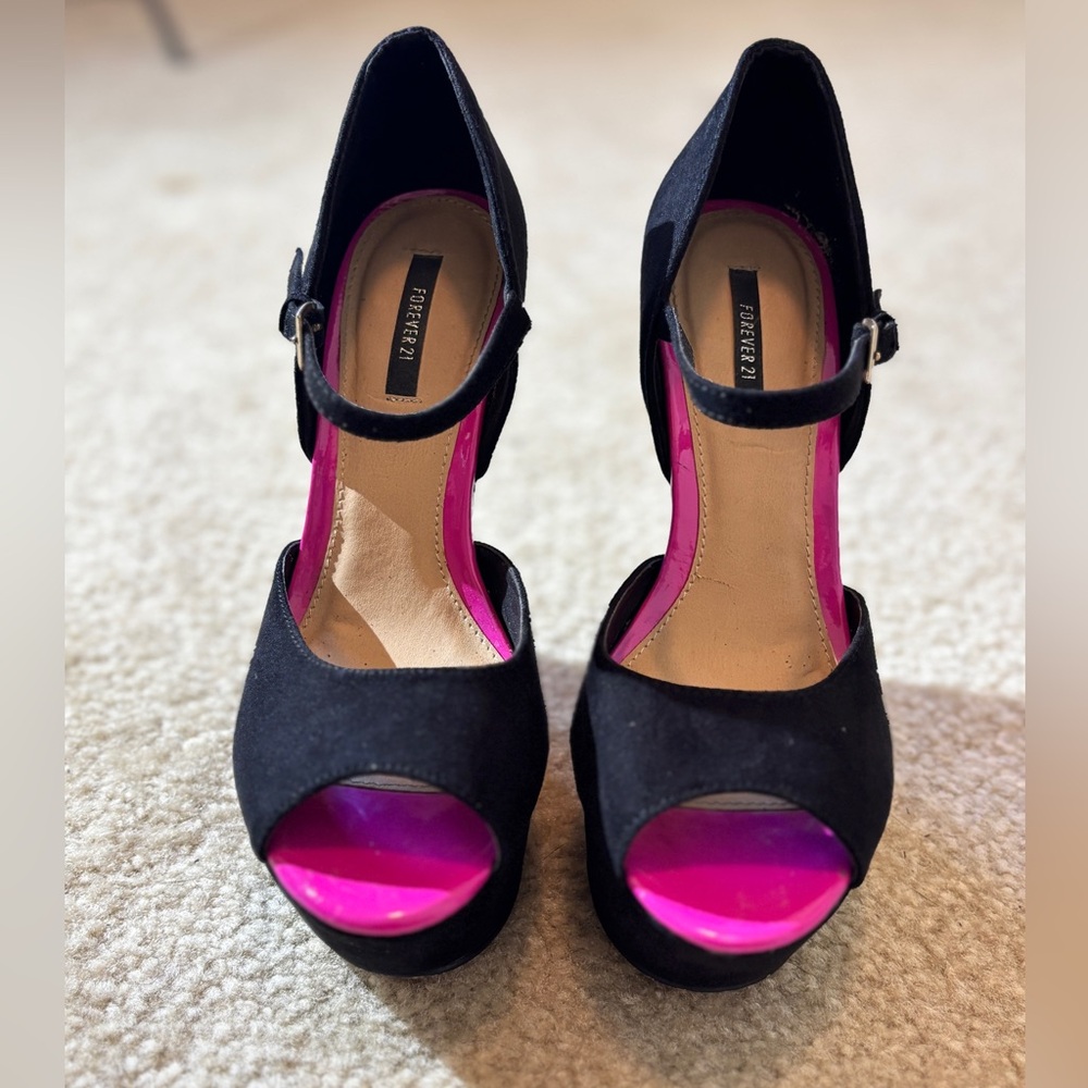 Black & Hot Pink Platform Peep Toe Heels – 5.5